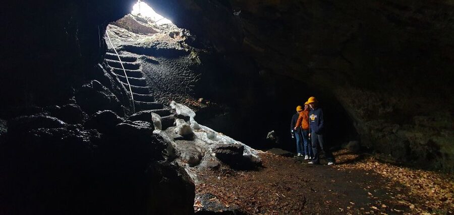 Taormina and Catania: Private Etna Exploration and Cave Tour - A calmer addition: Catania natural beauty time