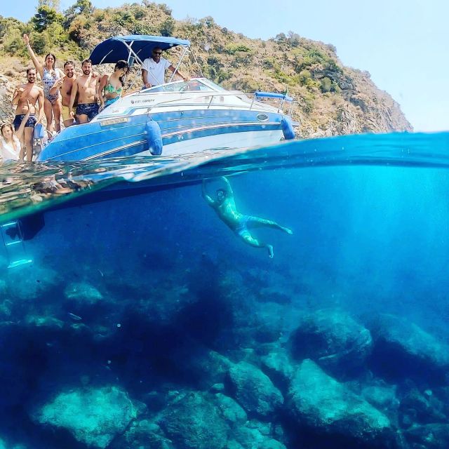 Taormina and Giardini Naxos 3/5/7 hours by PRIVATE BOAT - Pontile Pizzichella to your first cruise: getting going smoothly
