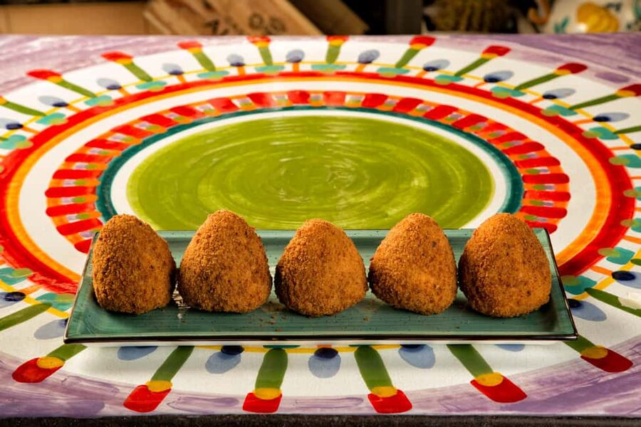 Taormina: Arancino Making Class with Drinks - Arancino vs Arancini: A Small Detail That Actually Matters