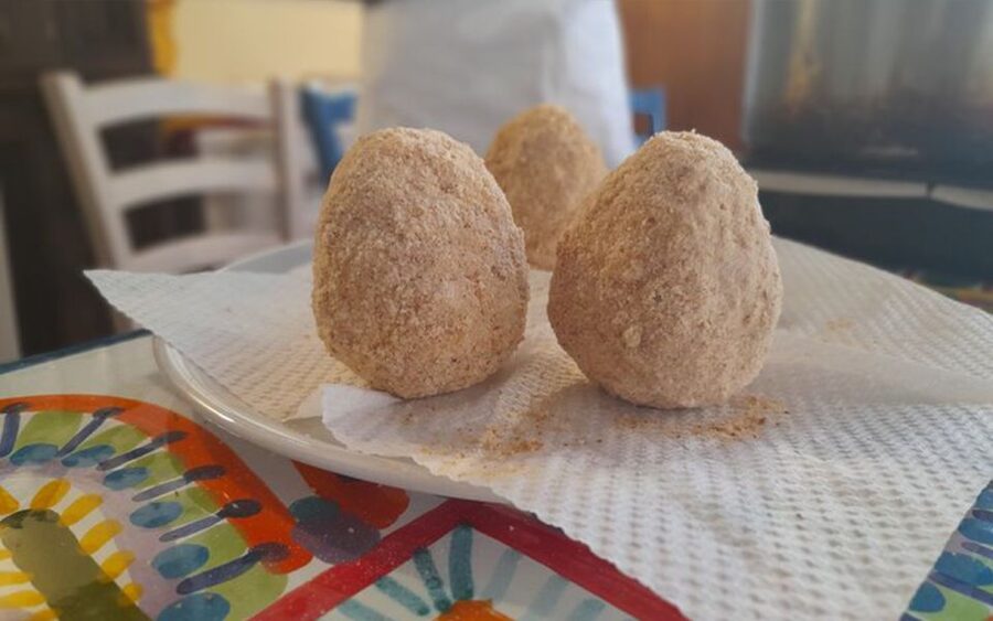 Taormina: Arancino Making Class with Drinks - Timing and Expectations: A Short Session with Full Payoff