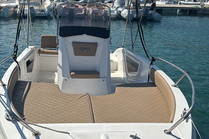 Taormina boat tour - Guides, language, and why communication affects your fun
