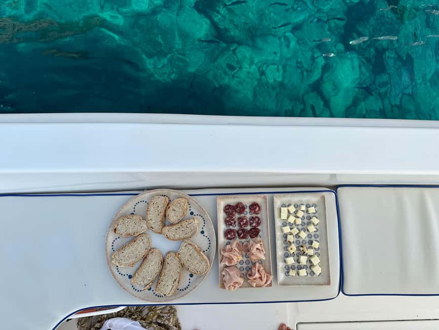Taormina: Boat Tour with Sicilian Wine Tasting - Who this tour suits (and who should skip it)