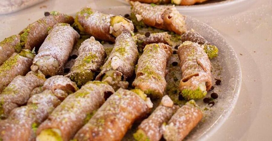 Taormina: Cannolo Cooking Class with Completion Certificate - Kneading and frying the shell: the real cannoli skill