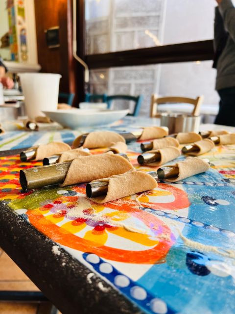 Taormina: Cannolo Making Class - Coffee break, tasting, and eating your own cannoli day