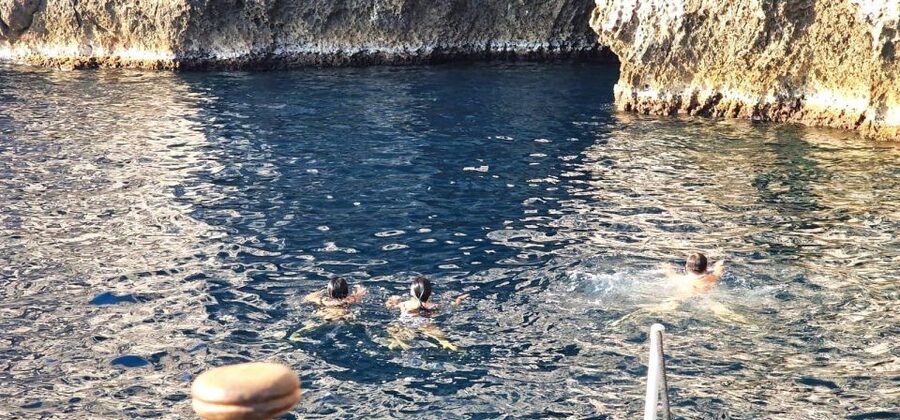 Taormina Coast : Classic Tour with aperitif - Where it starts: La Sirena and heading out from Giardini Naxos