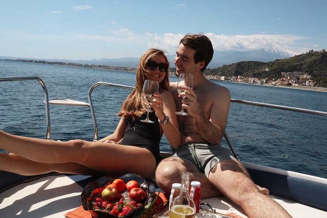 Taormina Dolfin 2-hour boat tour - English-Friendly for Independent Travelers