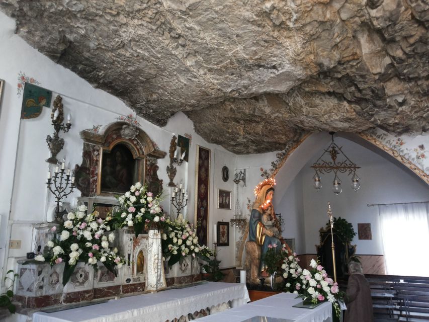 Taormina. Highlights Tour with Isolabella and Castelmola - Ancient Taormina on foot: the pedestrian stretch you’ll remember