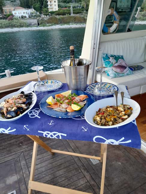 Taormina: Isola Bella Boat Tour with Prosecco Onboard - Who this tour suits best (and who should skip it)