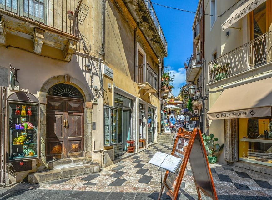 Taormina Private Tour: Discover Hidden Treasures and Dreamscapes - Porta Catania back toward Porta Messina: wrapping the day with a sense of place