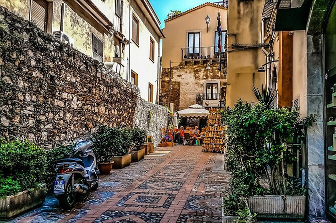 Taormina Private Walking Tour: Explore Top Sights & Hidden Gems - Piazza del Carmine and the Surprise Final Corners
