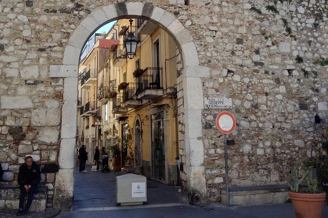 Taormina shore tour - for small group cruise passengers - How the Messina-to-Taormina plan actually works