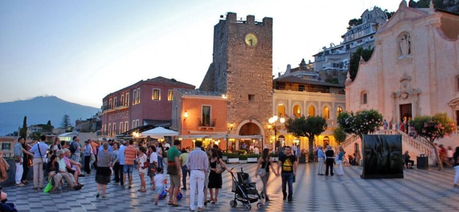 Taormina: Sunset Walking Tour & Aperitif on Rooftop Terrace - Key things you’ll like about this tour