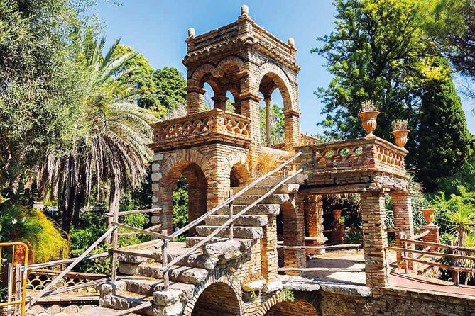 Taormina Walking Tour with Audio and Written Guide by a Local - Corso Umberto to Piazza IX Aprile: gates and one of the best viewpoints in town