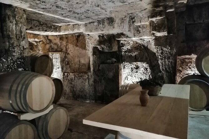 Tasting in the historic cellar of Marsala - Friendly Staff and Real Hospitality