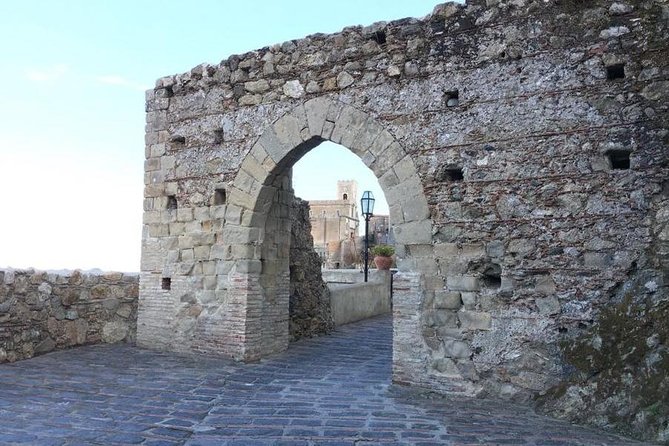 The Godfather Movie Iconic Locations: Savoca & Forza D'Agrò small group tour - Transport and timing: why the air-conditioned ride is part of the value