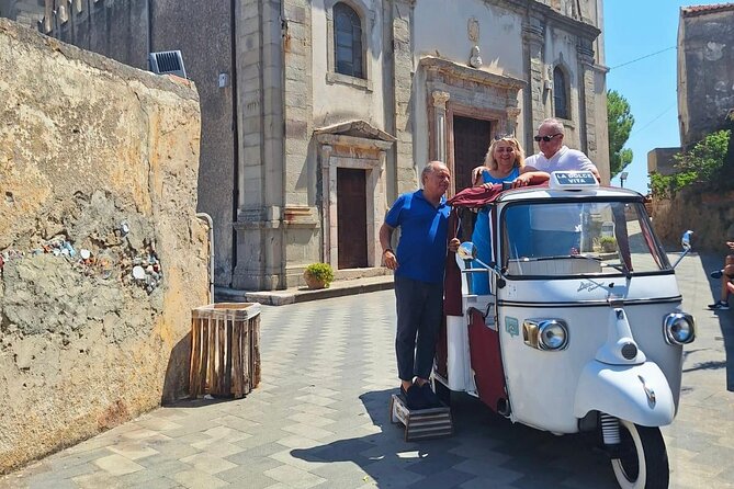 The Godfather Tour, Savoca, Forza D’ Agro’ and Sicilian Lunch - Savoca by Ape Calessino: how to do the climb without losing time