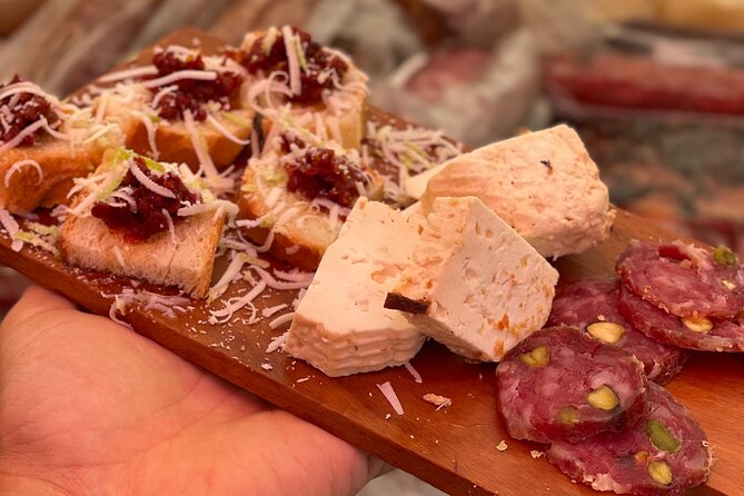 The Street Food Tour with a Local Guide in Ortigia! - Syracuse. - Via Trento finale: lemon granita and cannolo