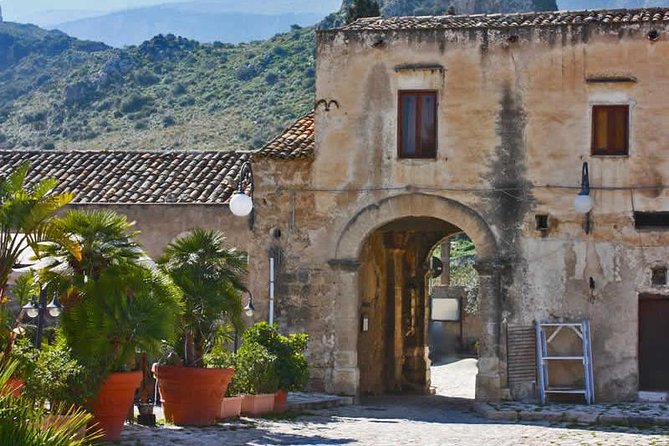 Tour Castellammare, Scopello and Zingaro from Palermo - Baglio di Scopello: a short stop with big atmosphere