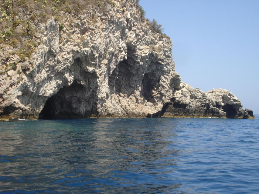 Tour di Giardini Naxos/Taormina, Isola Bella, Grotta Azzurra - Should you book this boat tour? My practical decision guide