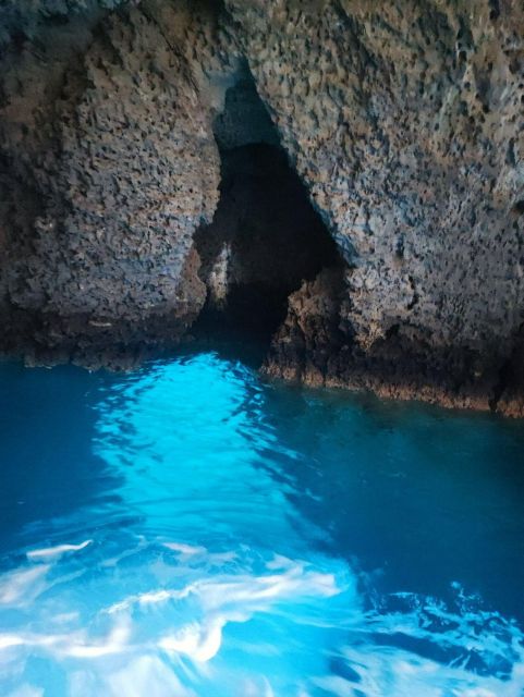 Tour di Giardini Naxos/Taormina, Isola Bella, Grotta Azzurra - How the meet-up at Via Vulcano 7 keeps things smooth