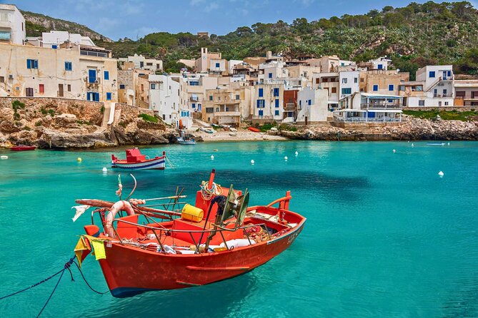 Tour Egadi Islands: Favignana and Levanzo with Lunch from Trapani - Favignana old town for an hour: streets, shops, and a real break
