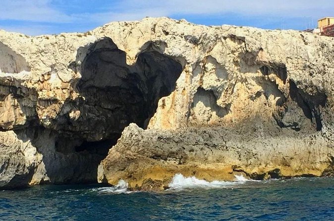 Tour of Ortigia Island and the sea caves - Should you book this Ortigia Island and sea caves tour?