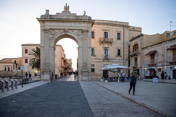 Tour of Ragusa, Modica and Noto from Syracuse with private driver - Timing, lunch options, and what to do if weather changes