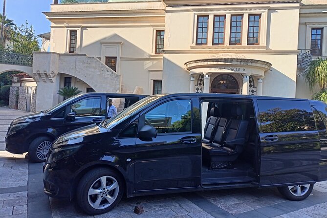 Transport from Palermo airport to Cefalù - The Ride Set-Up: Luggage, Wi‑Fi, Water, Towels