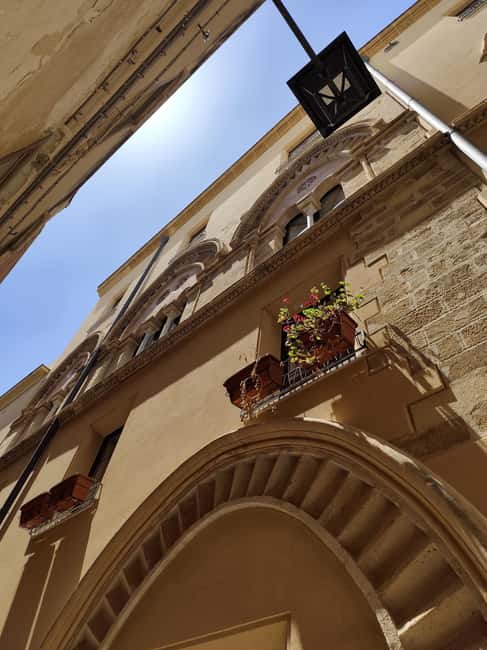Trapani: Guided Walking Tour with Cannolo - From the Fast Ferries Port to the Old Streets: A Route Built for Short Visits