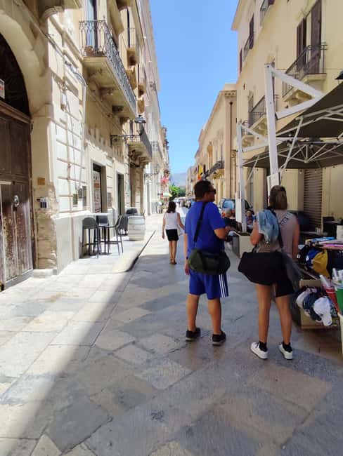 Trapani: Hidden Gems Walking Tour - Walking through the historic center without getting lost (in a good way)