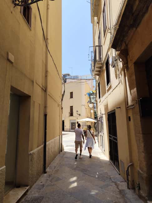 Trapani: Hidden Gems Walking Tour - Old fish market square: the views that teach Trapani’s geography