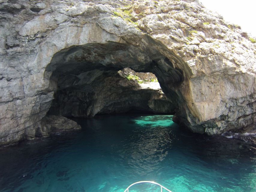 Trapani: Marettimo Island and Sea Caves Boat Tour with Lunch - Crossing time: 1.5 hours that set your whole day