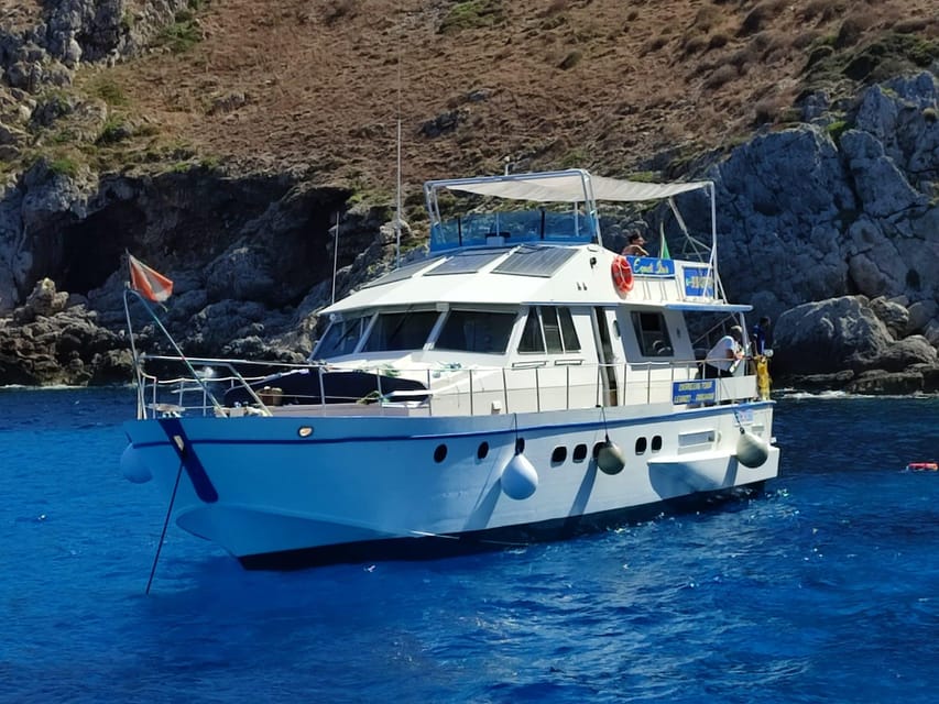 Trapani: Yacht Excursion to Levanzo and Favignana with Lunch - Favignana Arrival: 1.5 Hours of Coast and Water Time