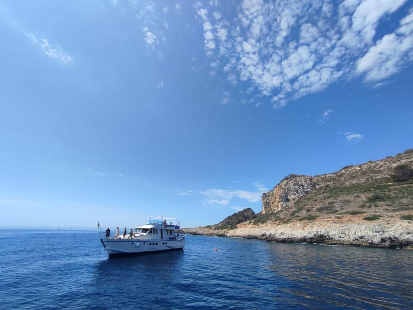 Trapani: Yacht Excursion to Levanzo and Favignana with Lunch - Lunch On Board: Simple, Included, and Timed for the Day