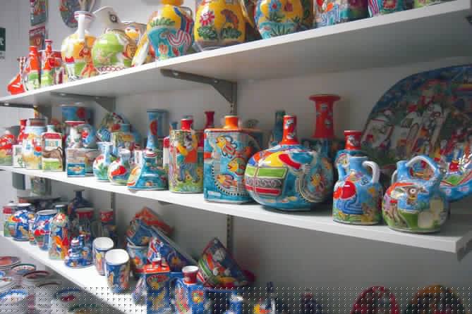 Typical Pottery Experience with local Artisans in Catania - The studio intro: why you start with the “how,” not just the “make”