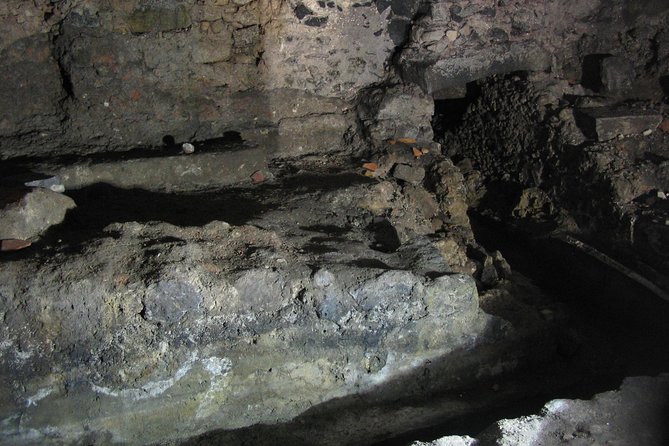 Underground Catania - Guide quality and small-group size: the real value driver
