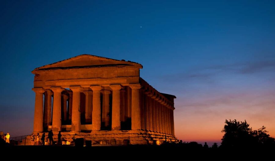 Valley of the Temples under the stars with ticket included - Night at Agrigento’s Temples: why this tour feels different