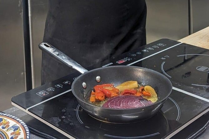 Visit of the Ortigia market and cooking class of typical dishes - Dietary needs: when your meal is handled with care
