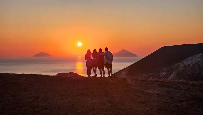 Vulcano Island: Panoramic Walk - The Short Jeep Hop: 5 Minutes Between Worlds