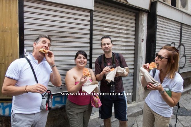 Walking Tour and street food Tour Palermo / History and Food - Meeting at Quattro Canti: where the tour starts to feel real