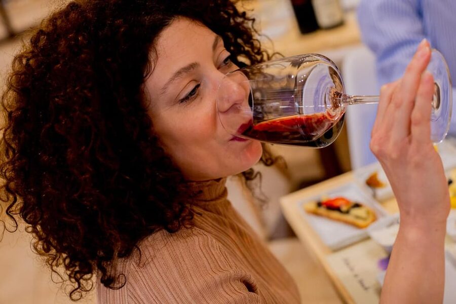 Wine tasting in Catania Historic center - Duration, timing, and what the 2 hours feels like